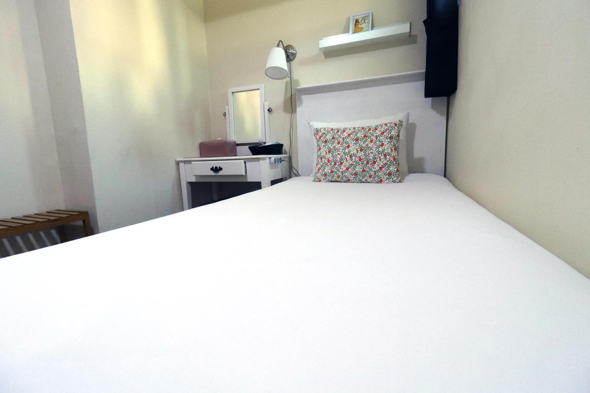 Just4U Guesthouse Seoul Exteriör bild